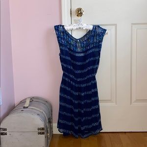 Blue sleeveless casual dress